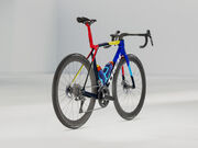 TREK Madone SLR 7 Gen 8 click to zoom image